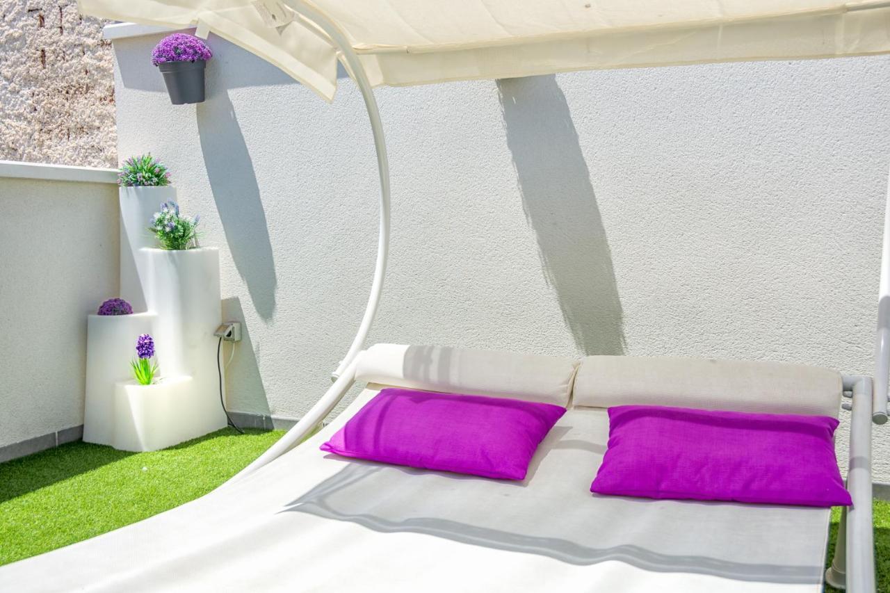 Atico Con Terraza Ac 1Hab En El Centro Y Piscina Comunitaria Apartment Malaga Exterior photo