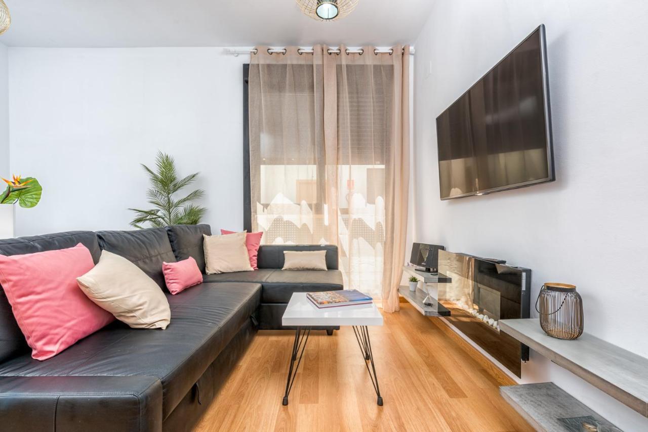 Atico Con Terraza Ac 1Hab En El Centro Y Piscina Comunitaria Apartment Malaga Exterior photo